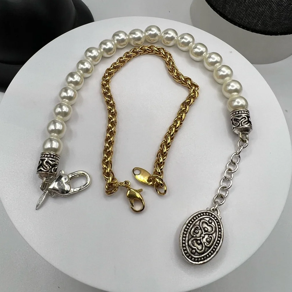 Set of 2‎ Avon Bracelets